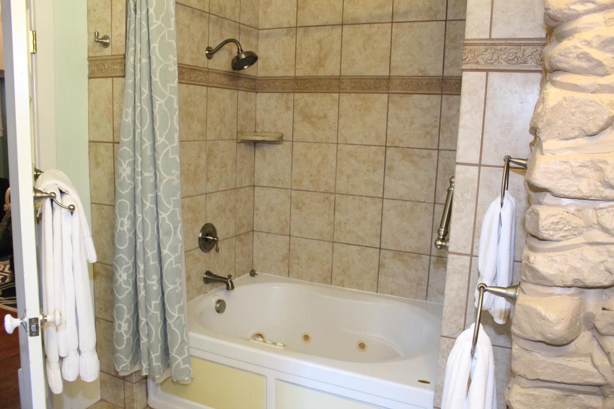 Hilltop Manor B&B Хот Спрингс Екстериор снимка